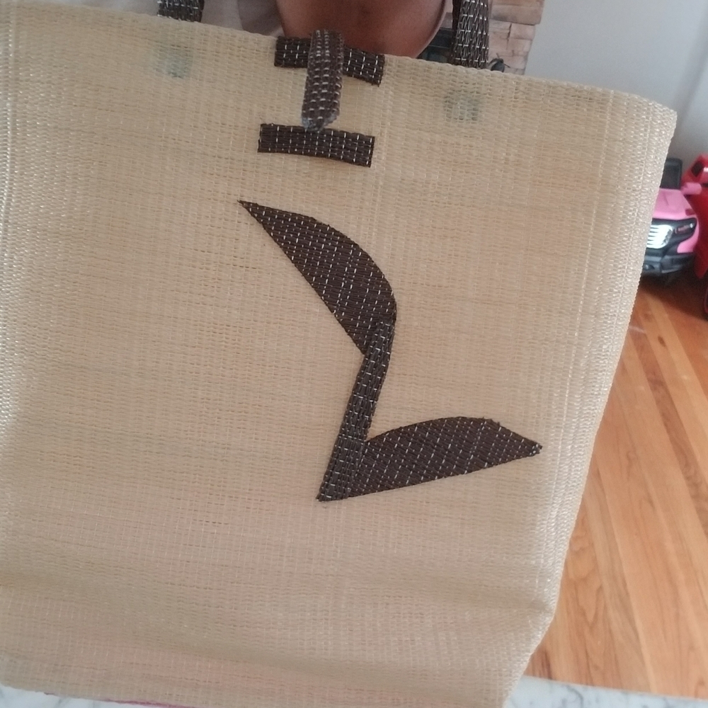 Tote - Picture 6 of 7